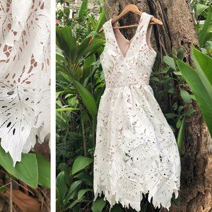 TROPICAL LACE PLUNGE COCKTAIL DRESS WEDDING